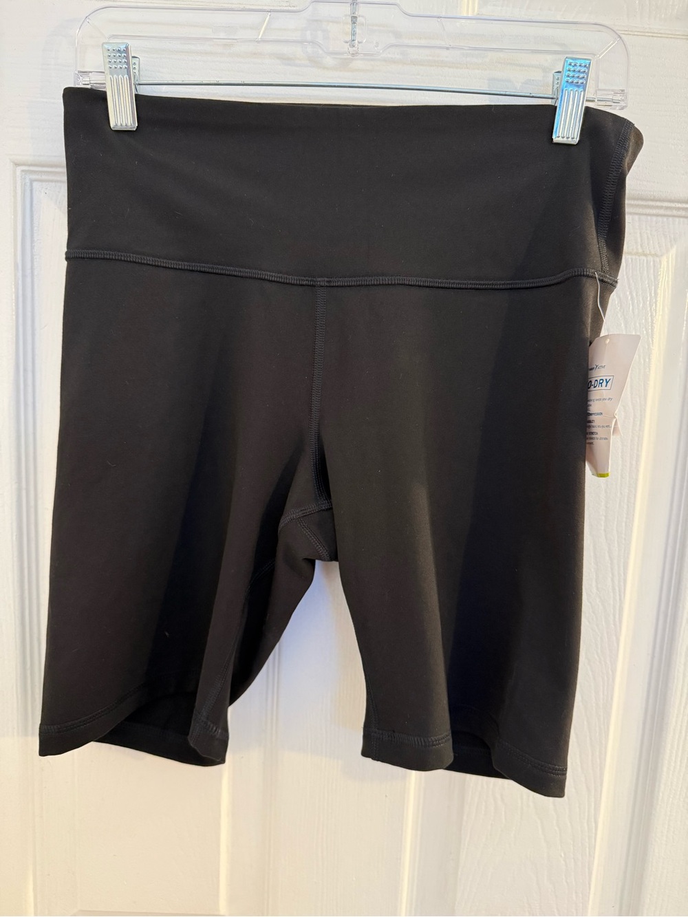 NWT Old Navy Women’s High-Rise Black Bike Shorts Size Large
